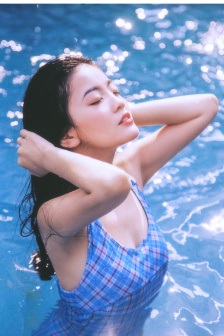 《交换:完美的邻居》2020在线观看